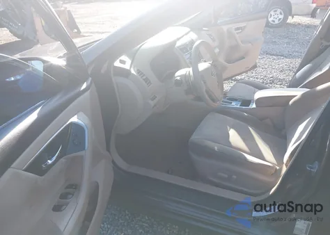 2013 Nissan Altima 3.5 S z USA, uszkodzony, nr VIN 1N4BL3AP2DC155852